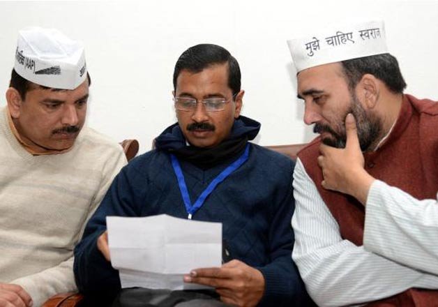 aapgovernmentsuspends2homedepartmentofficers